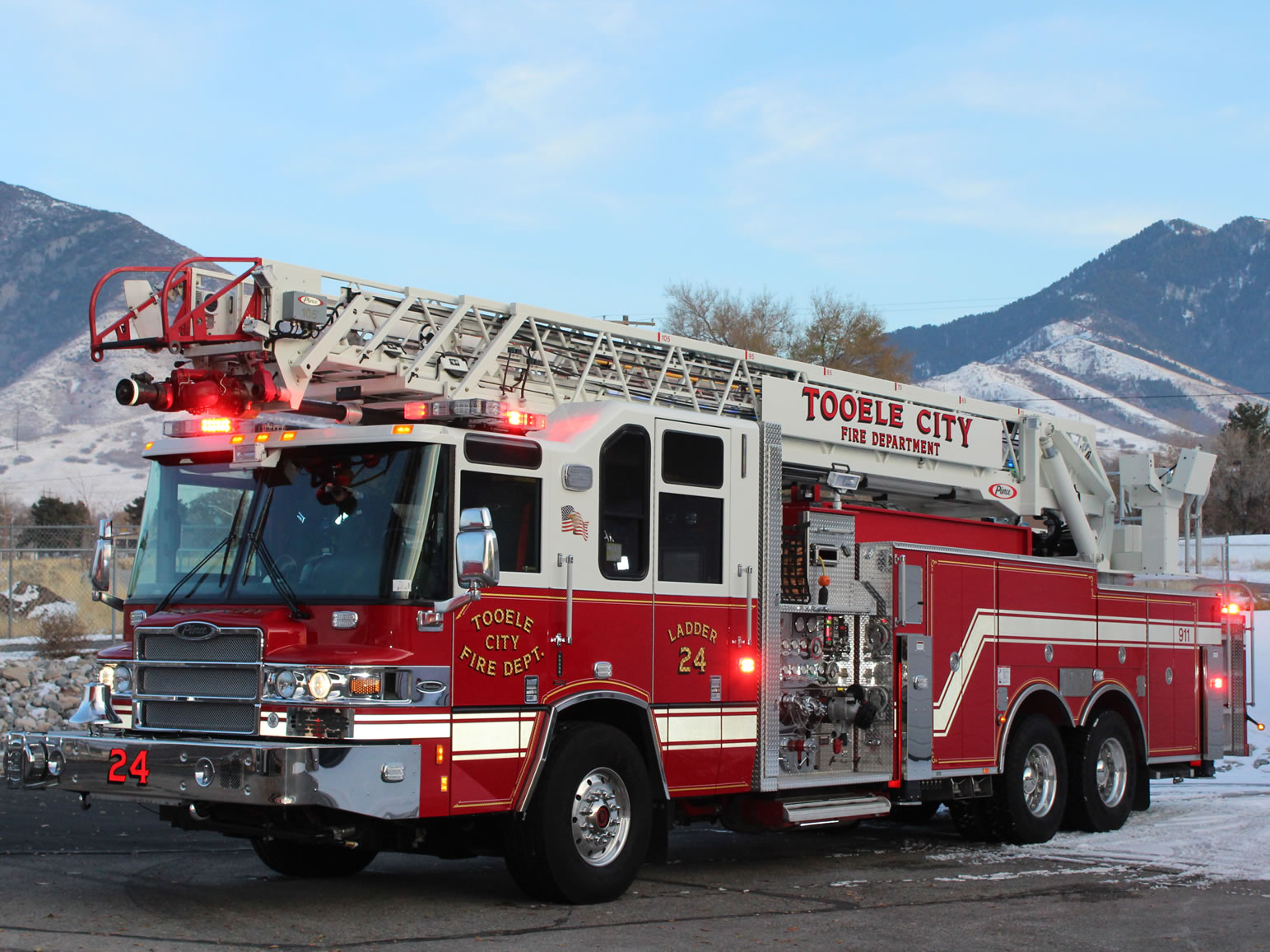 Ladder Truck Photo